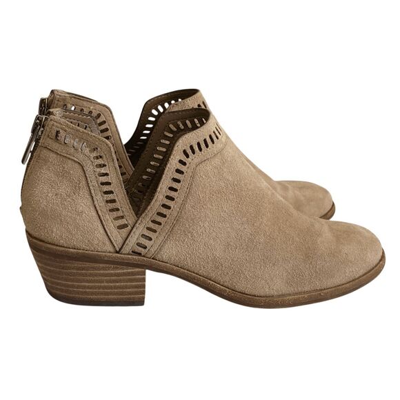 Vince Camuto Ankle Booties Boots 6.5 Tan Leather Cut Out Open Side Persiella - Picture 1 of 10